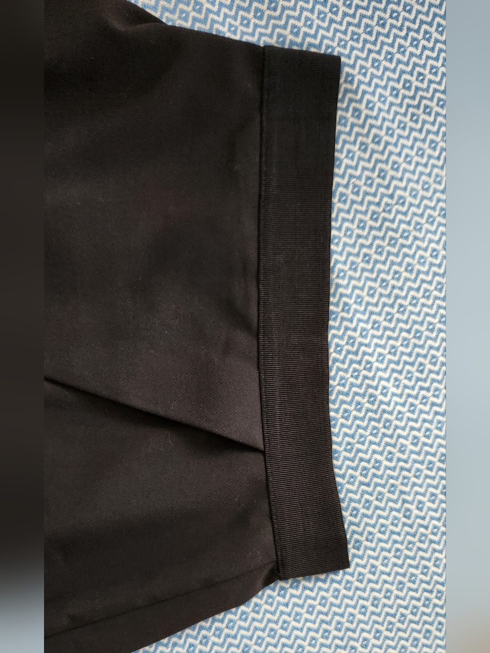 Alice + Olivia Black Overlap Mini Skirt - Picture 7 of 12